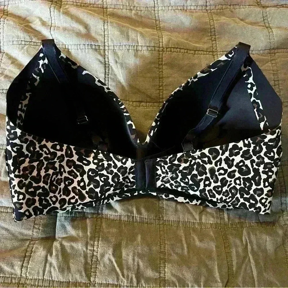 Knix Leopard Print Wing Woman, Size 8, Wireless Molded Cup Bra - Picture 2 of 7